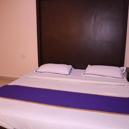 Smilestay Bns Lodge Bangalore Eksteriør billede