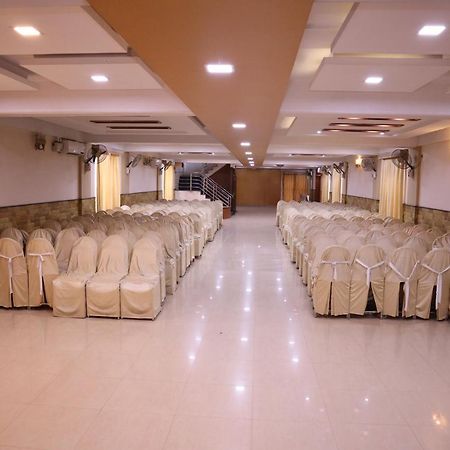 Smilestay Bns Lodge Bangalore Eksteriør billede