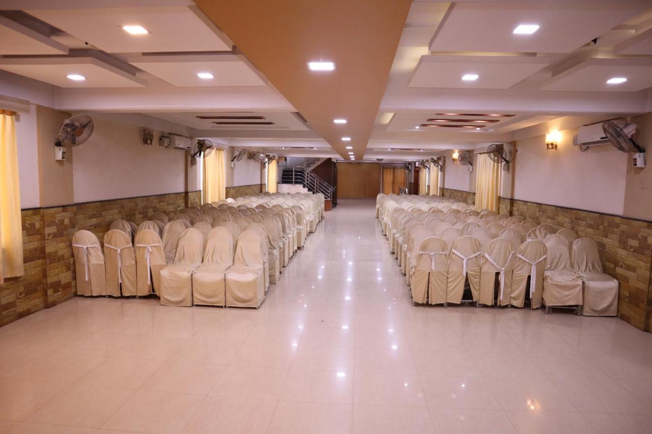 Smilestay Bns Lodge Bangalore Eksteriør billede