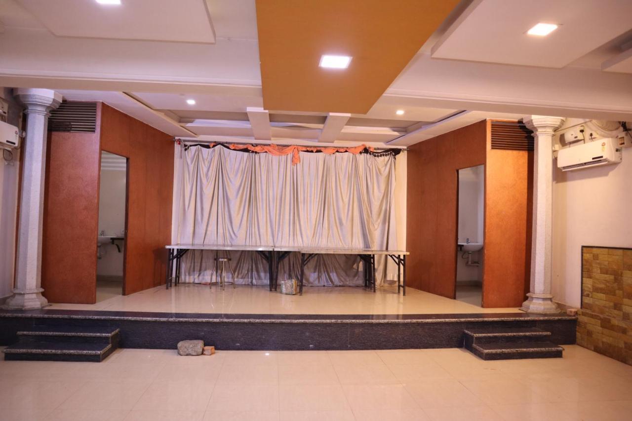 Smilestay Bns Lodge Bangalore Eksteriør billede