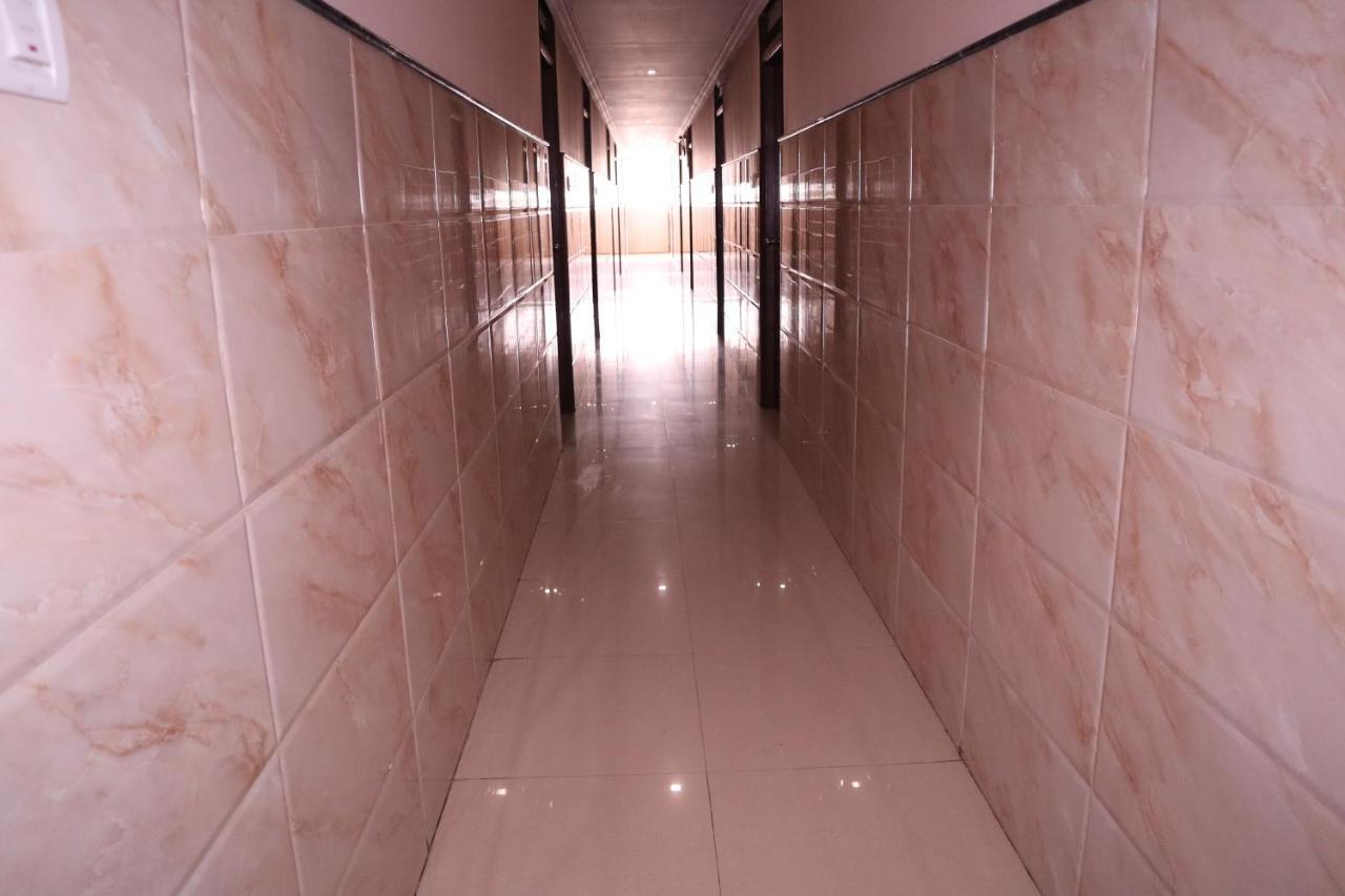 Smilestay Bns Lodge Bangalore Eksteriør billede