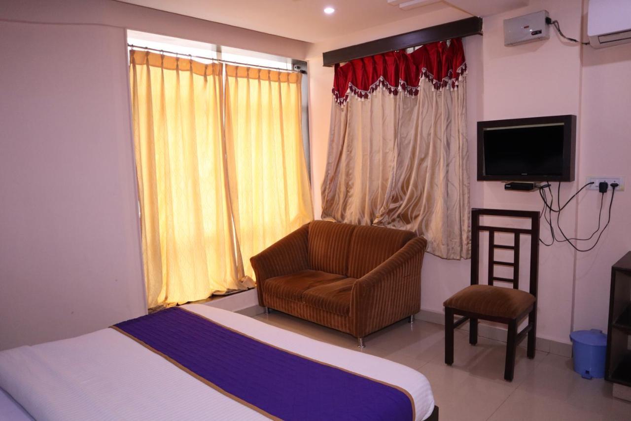 Smilestay Bns Lodge Bangalore Eksteriør billede