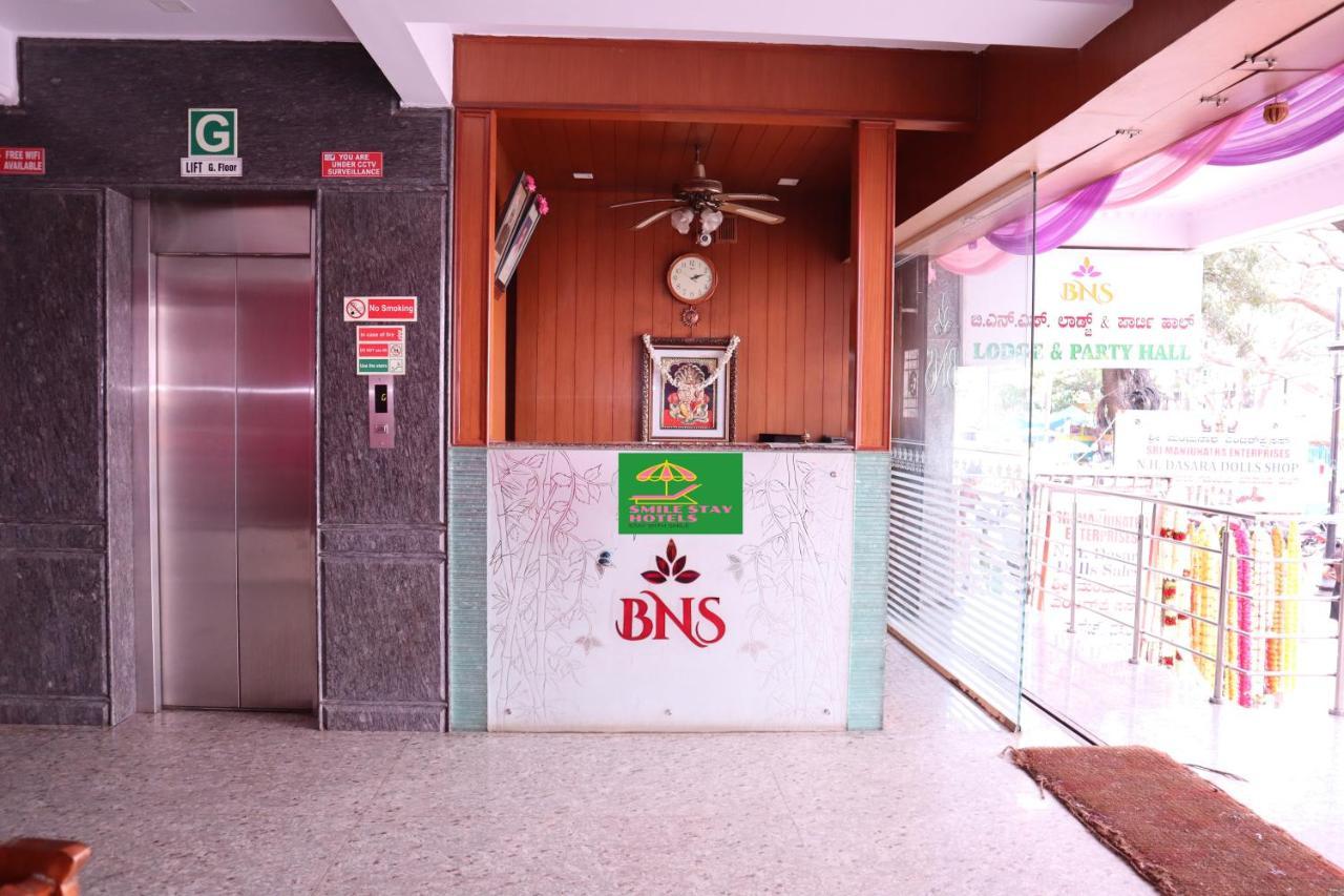 Smilestay Bns Lodge Bangalore Eksteriør billede